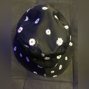 Alice + olivia by Stacey bendet bucket hat